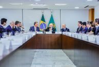 Após reunião no Planalto, Lula agradece donos de empresas por doação de duas toneladas de carne aos gaúchos