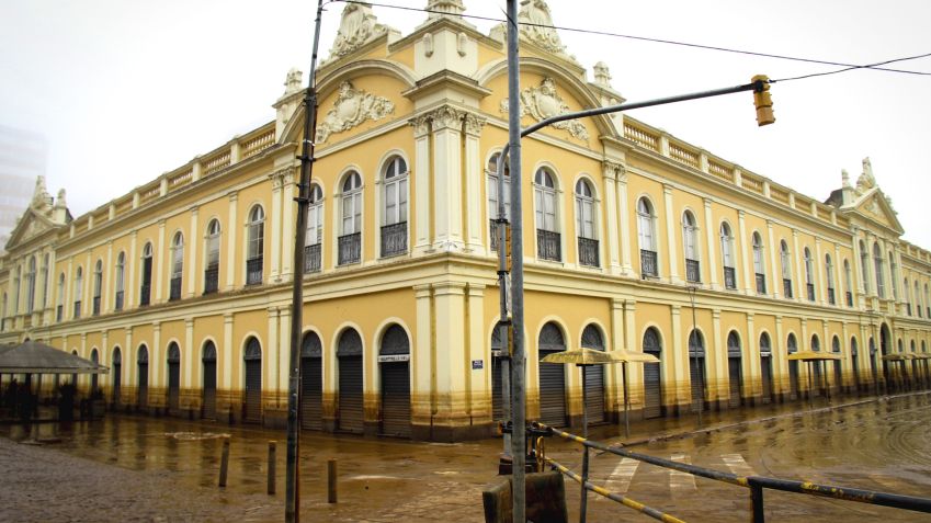 Situação do Mercado Público de Porto Alegre (RS) após queda no nível de água na cidade / Gilmar Alves/ASI/Estadão Conteúdo - 21.mai.2024