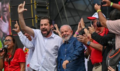 Ato do dia do trabalho, na Neo Química Arena, com presidente Lula