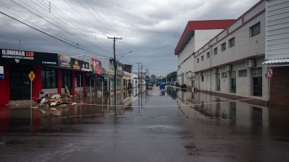 Rua alagada em Venâncio Aires, no Rio Grande do Sul