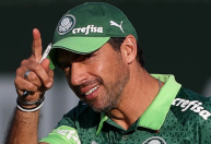 Abel Ferreira vira técnico mais longevo da história do Palmeiras