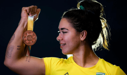 Amanda Schott, do levantamento de peso brasileiro, vai para Paris 2024
