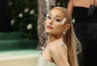 Ariana Grande rebate críticas sobre mudança vocal: &quot;Memória muscular&quot;