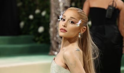 Ariana Grande lança faixas bônus em versão de 10 anos do "My Everything"; ouça