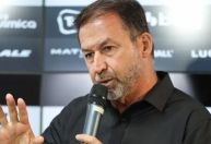 Rescisão da VaideBet é mais um problema para Augusto Melo no Corinthians; relembre