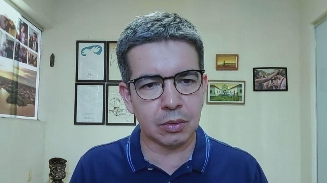 Senador Randolfe Rodrigues (sem partido-AP), líder do governo no Senado