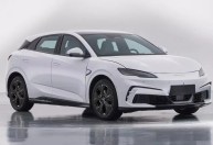 Novo BYD Seal X é revelado como hatch elétrico de estilo esportivo; veja