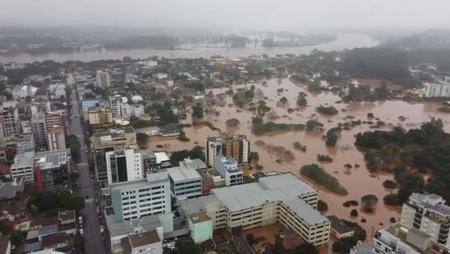 Cidade de Lajeado (RS) durante enchente de 2024