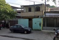 No Rio, jovem de 16 anos mata os pais a marteladas e coloca fogo nos corpos