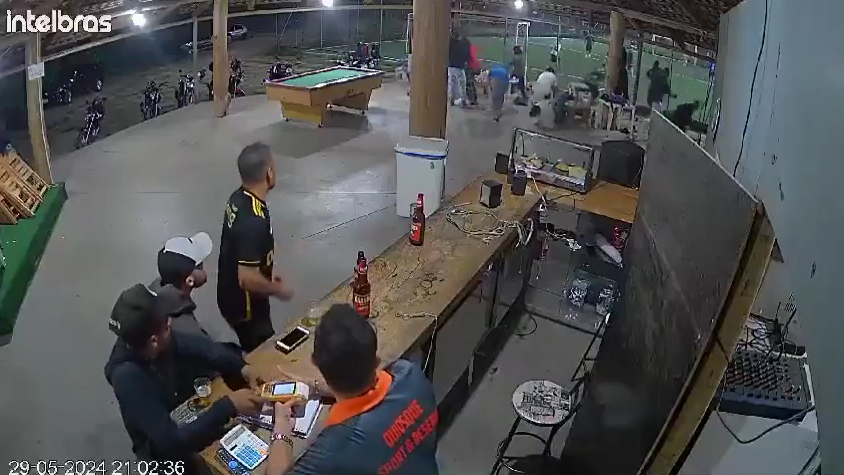 Duas pessoas morreram em tiroteio em Betim (MG)
