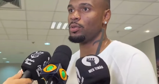 Carlos Miguel não joga mais pelo Corinthians