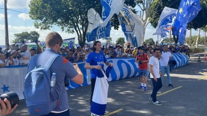 Cássio, goleiro do Cruzeiro e novo reforço celeste, em chegada à Toca da Raposa II, nesta terça-feira (21)