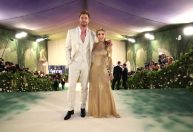 Met Gala: veja looks exuberantes dos famosos no tradicional baile