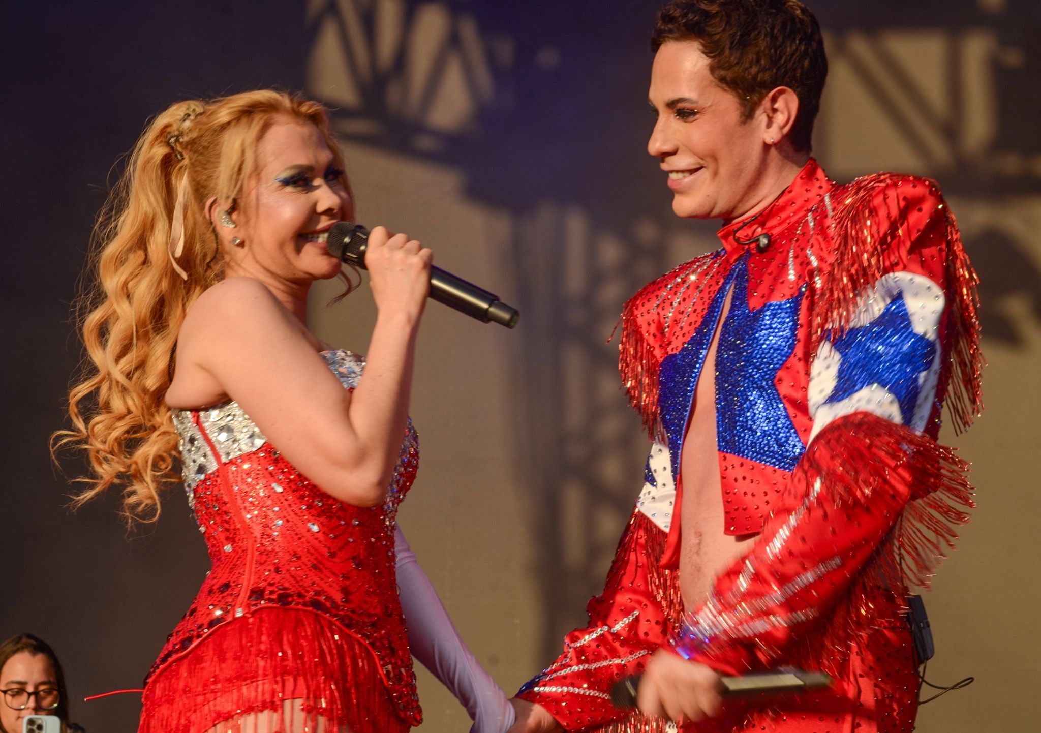 Joelma e Christian Chávez cantam juntos na Micareta São Paulo