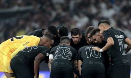 Desfalcado, Corinthians visita o Nacional na Sul-Americana
