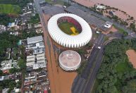 "CBF deveria pensar em paralisar o campeonato", diz Noriega no Domingol