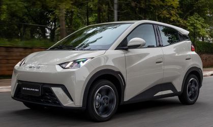 BYD Dolphin Mini 2025 ganha versão de 5 lugares; conheça