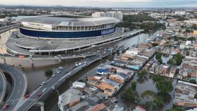Enchente nos arredores da Arena do Grêmio, em Porto Alegre