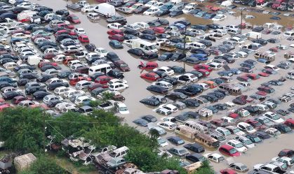 Gaúchos perderam 200 mil carros na enchente e a minoria deve ter seguro
