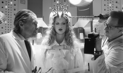 Ethan Hawke e Josh Charles em clipe de Taylor Swift
