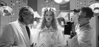 Ethan Hawke e Josh Charles em clipe de Taylor Swift