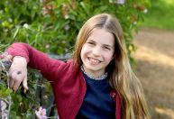 William e Kate divulgam foto para marcar aniversário de nove anos de Charlotte
