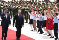 Xi Jinping estende tapete vermelho a Putin em meio aos avanços russos na Ucrânia