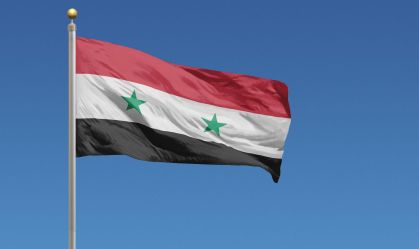 Aviões de Síria e Rússia bombardeiam áreas com rebeldes no território sírio
