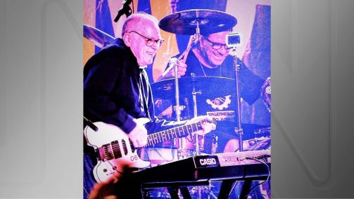 Os músicos Augusto Licks e Carlos Maltz, ex-Engenheiros do Hawaii, durante show