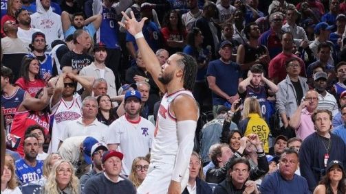 Jalen Brunson atingiu feito de LeBron James e Michael Jordan