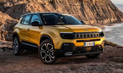 Jeep Avenger é um dos carros híbridos cotados para produção em Betim (MG)