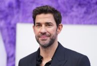 John Krasinski diz que furtou objeto do cenário da série "The Office"