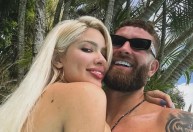 Léo Pereira, do Flamengo, e namorada surpreendem fãs com tatuagens de casal