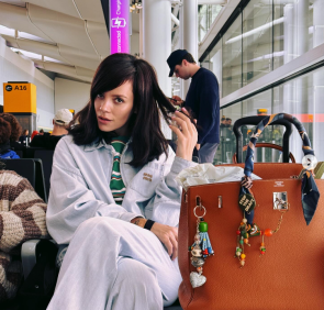 Lily Allen revela buscas por pornografia na internet: "sombrio"