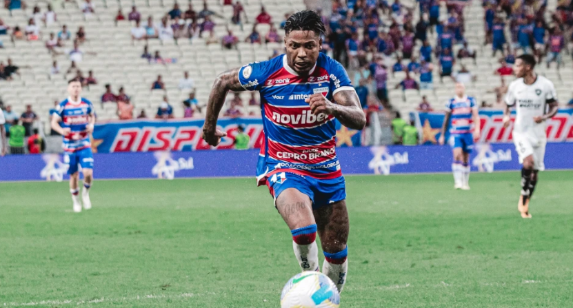 Marinho foi vaiado pela torcida do Fortaleza
