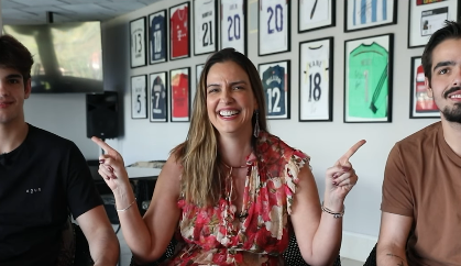 Mulher e filhos de Faustão