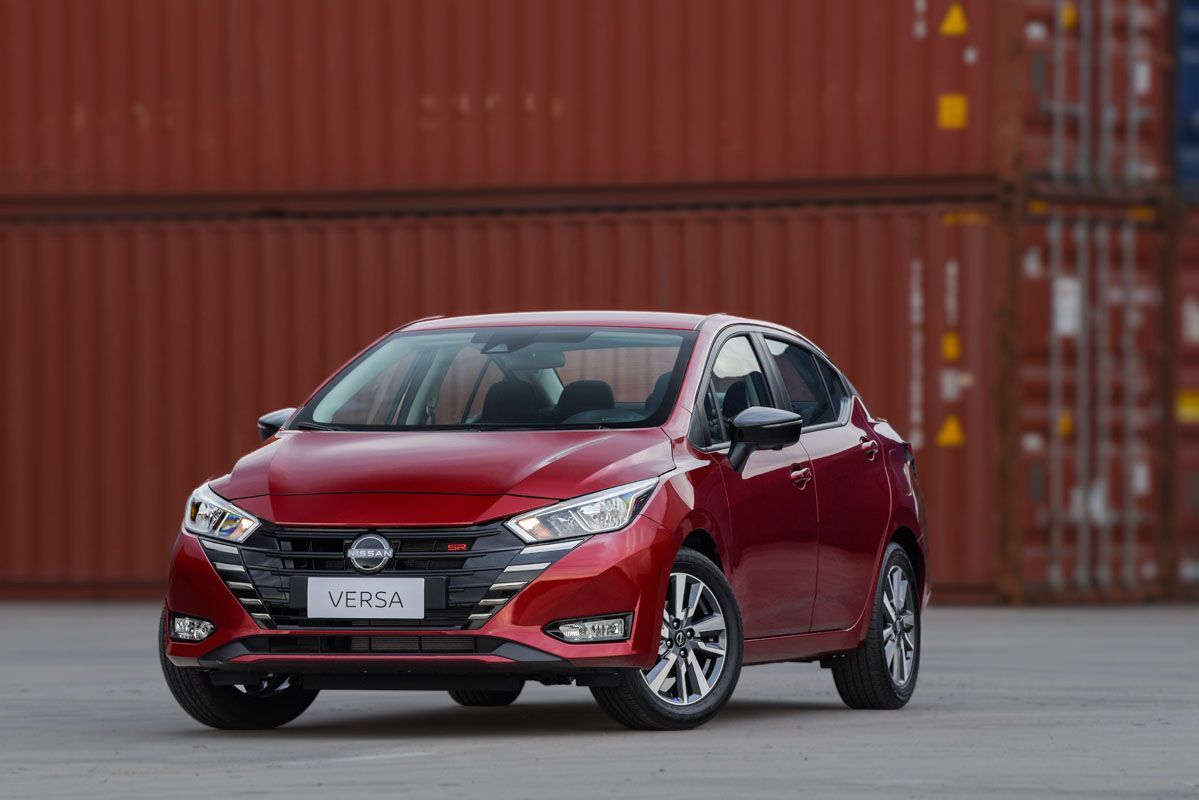 Nissan Versa SR 2025