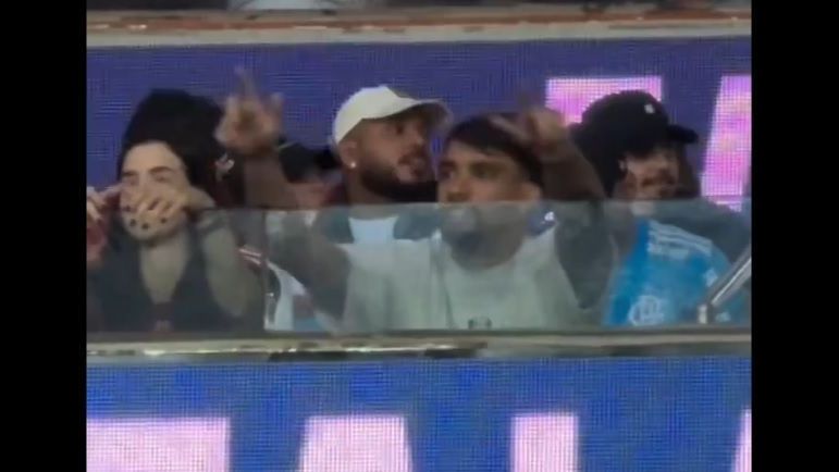 Paquetá marca presença no Maracanã em jogo do Flamengo