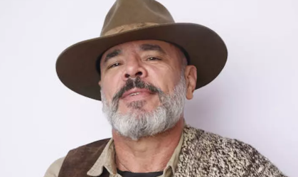 Luciano Rodrigues, 58, é conhecido como Tchê