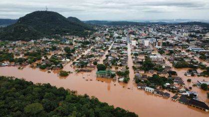Os três primeiros riscos e vulnerabilidades climáticas identificados pelos estados são: seca (16%), temporadas de incêndio (10%) e inundações urbanas (9%)