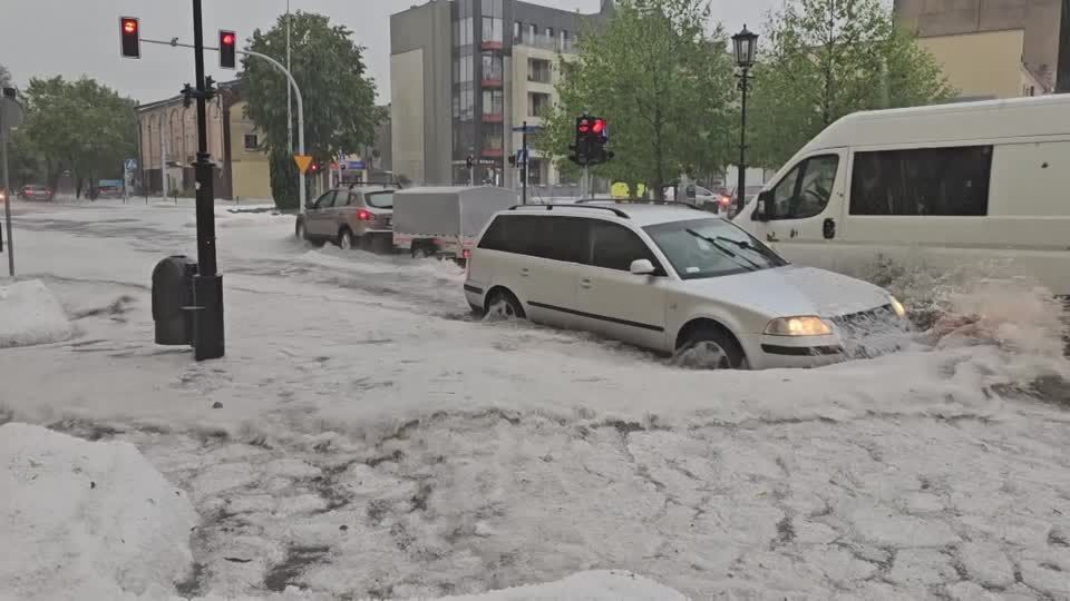 Polish city flooded by hailstorm