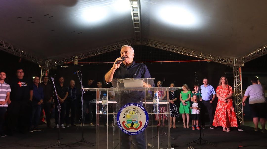 Valdemar Baraúna da Rocha é prefeito de Balneário Barra do Sul (SC)