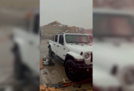 Vídeo mostra rastro de destruição de tornado nos EUA