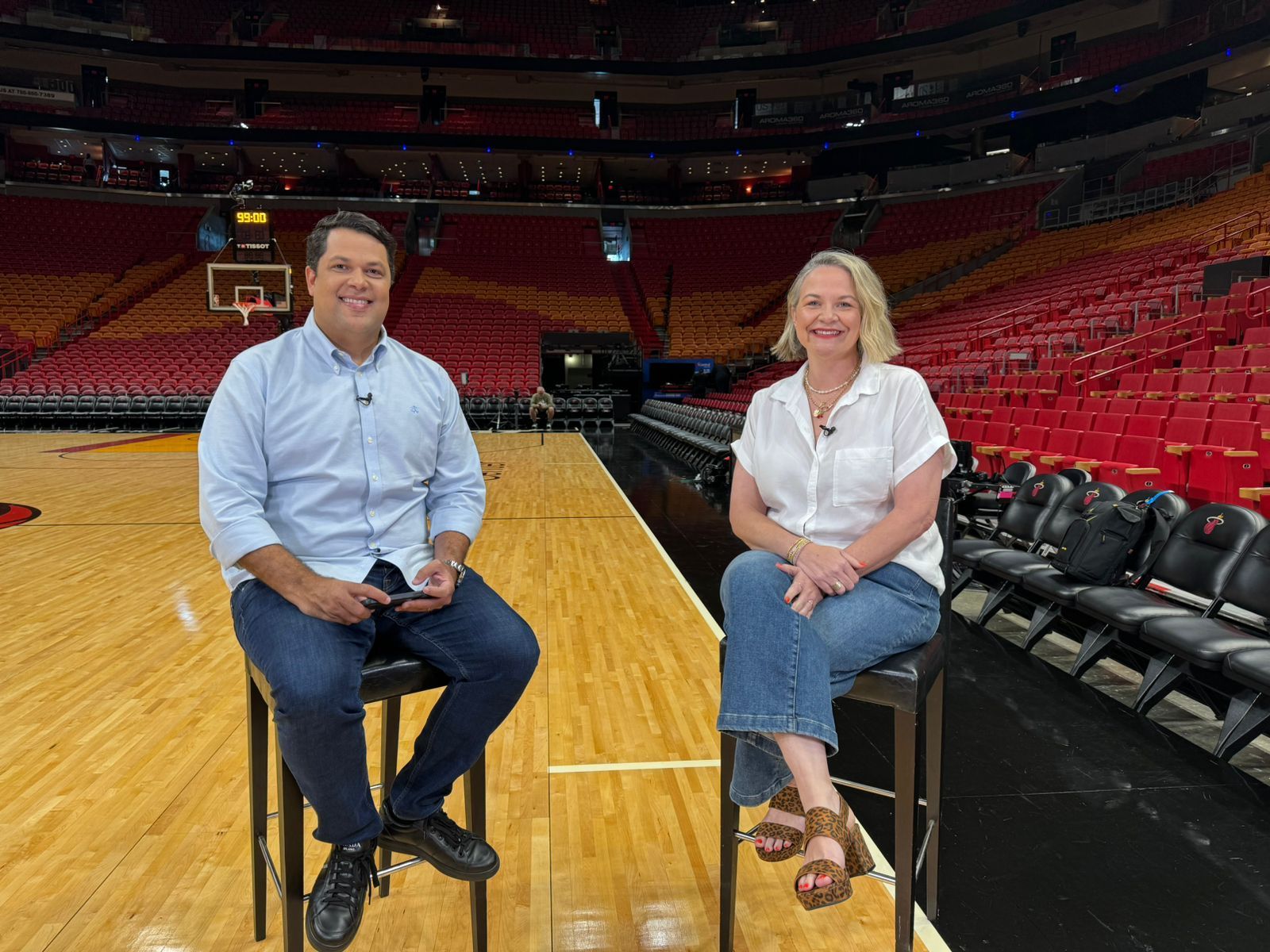 João Vítor Xavier e Jennifer Alvarez no Kaseya Center, em Miami, nos Estados Unidos