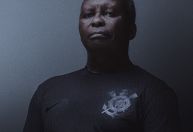 Corinthians lança nova camisa em apoio à causa antirracista; veja fotos