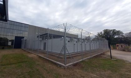 Após fugas e com delegacias lotadas, Buenos Aires colocará detentos em contêineres
