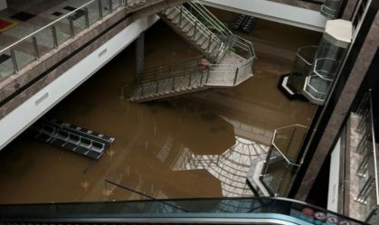 Imagens mostram aeroporto de Porto Alegre tomado pela água; veja