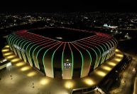 Atlético-MG leiloa 33 camisas para ajudar vítimas no RS