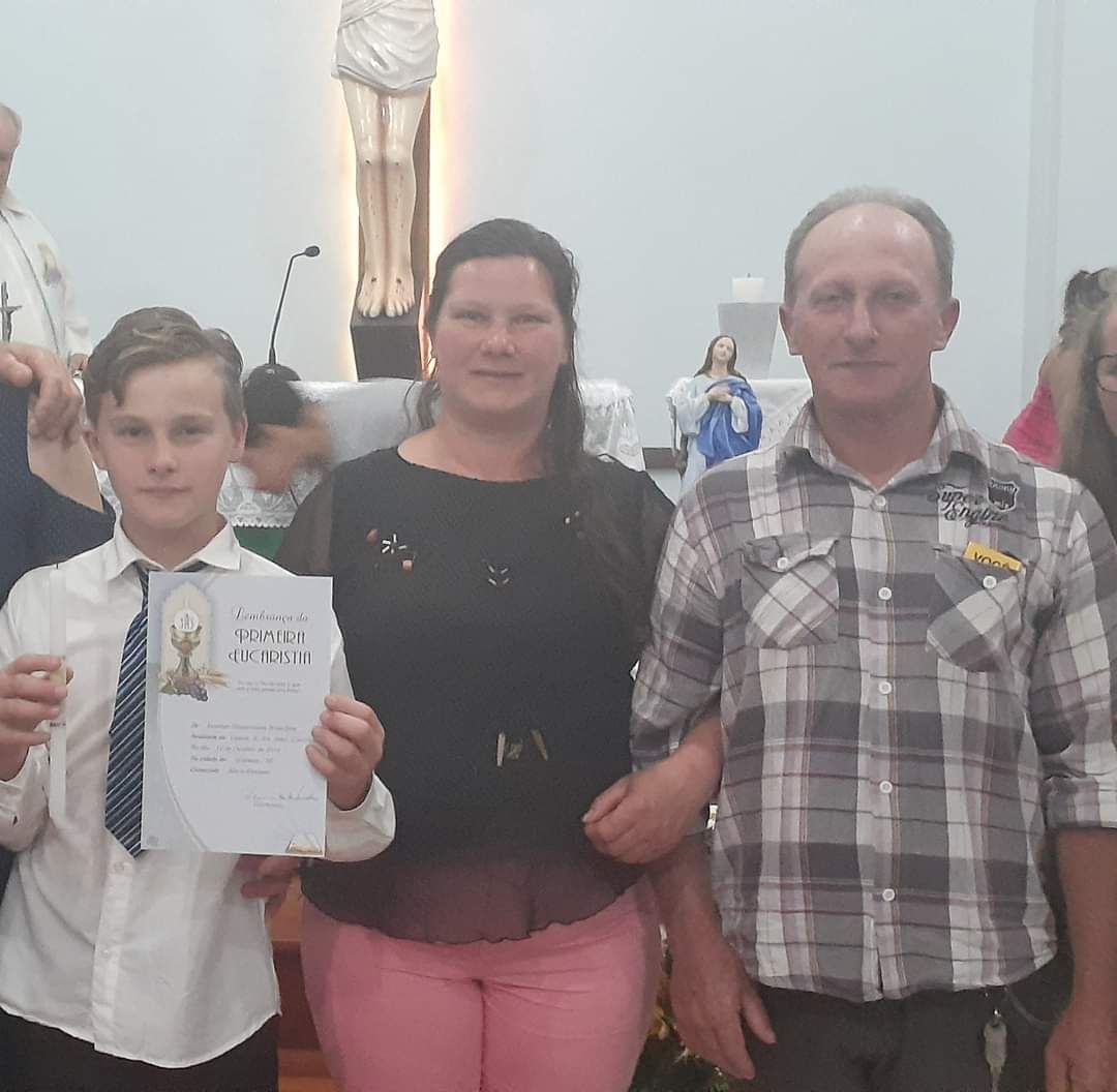 Mãe, pai e filho morreram em Linha Pedras Brancas, em Gramado (RS). / Reprodução: Redes Sociais