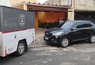 Adolescente diz que matou pais e irmã após briga por celular